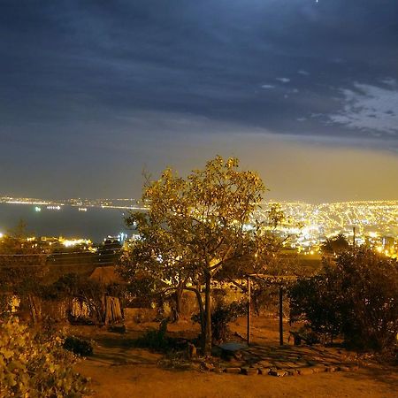 Hostal Faro Azul فالبارايسو المظهر الخارجي الصورة
